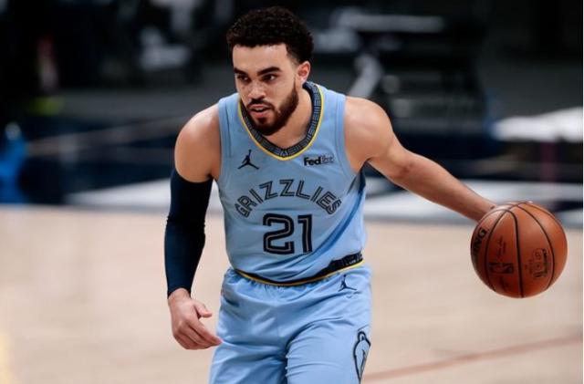 开云APP下载-白菜价补强短板！琼斯加盟或令太阳重返争冠行列