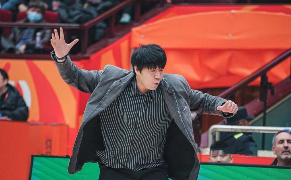 开云体育-2米12、内线大闸！山东官宣第4外援：第1战，有望大战浙江广厦！