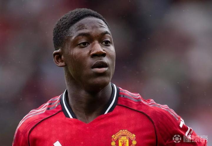 开云APP下载-罗马诺：冬窗后曼联将推进梅努续约，新合同将涨薪并期限更长
