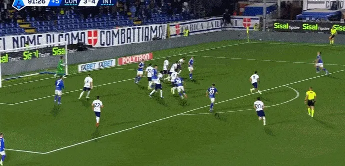 开云娱乐-科莫定位球二次进攻，莫雷诺射门击中拉蒙打在横梁上